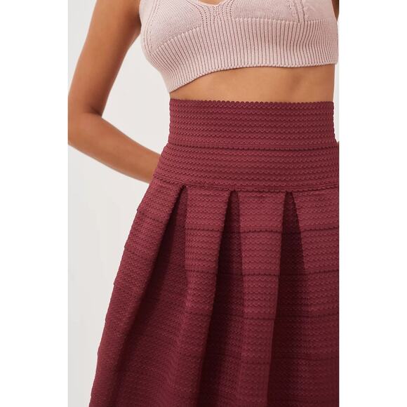 NEW Anthropologie Girls From Savoy Full Pleat Structure Ponte Skirt XS Small - Picture 3 of 7